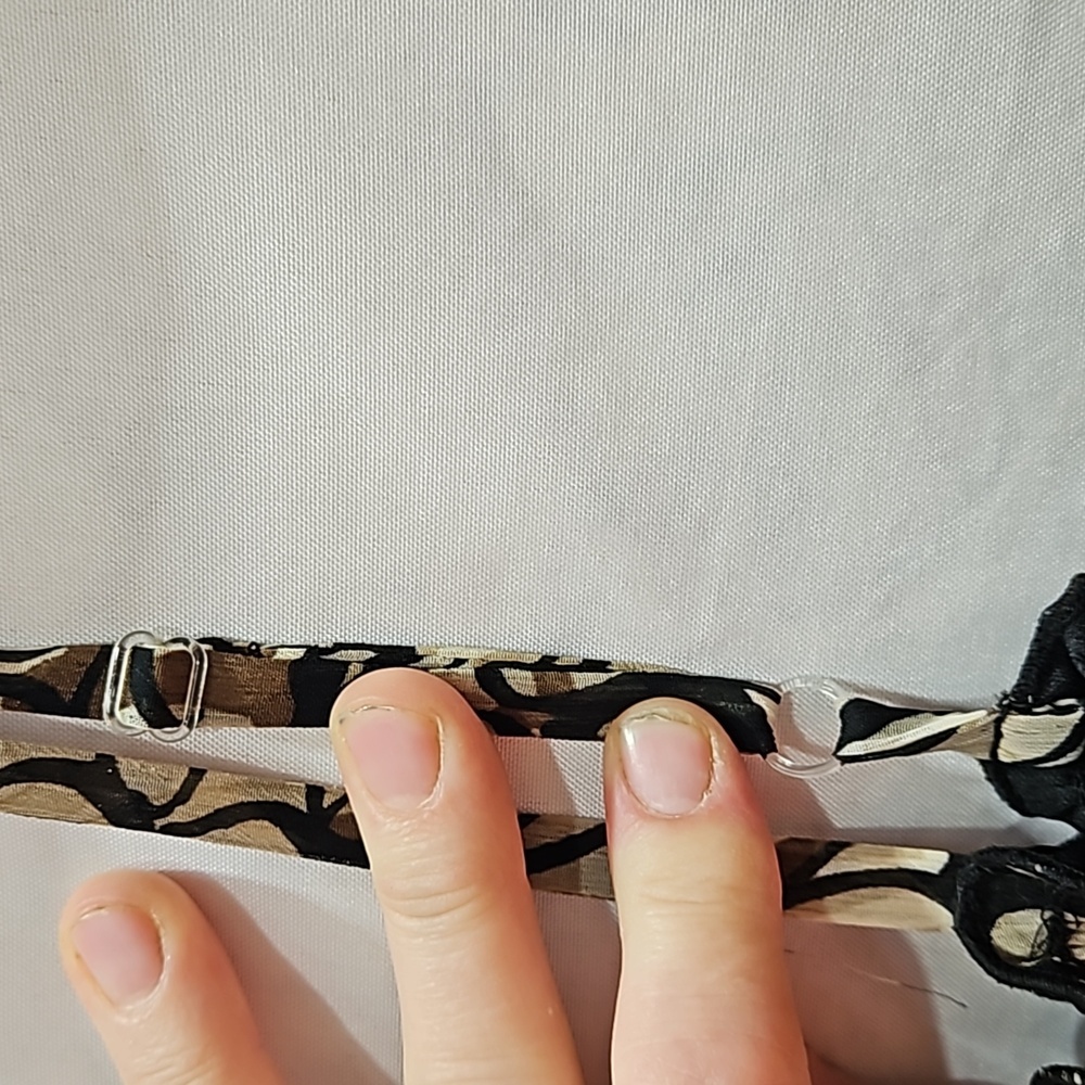 A. BYER, Abstract, Elastic Scrunch top, Adjustable straps, Tie waist, Sz L - Picture 4 of 12